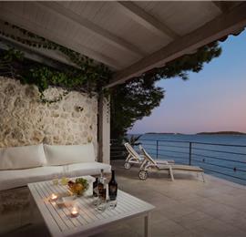 Luxury 6 Bedroom Seafront Villa with pool and Separate Apartment along Secluded Beach near Hvar Town, Sleeps 10-12